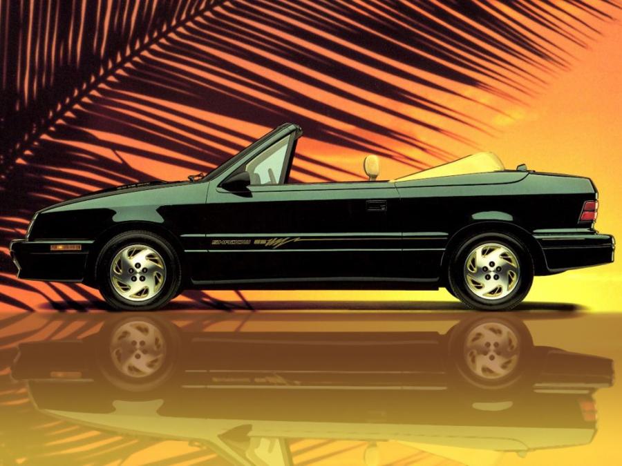  Dodge Shadow ES Convertible 1990 года  (фото 2 из 4)